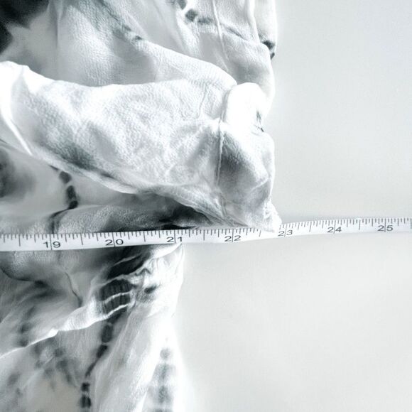 Buffalo David Bitton Women's Large Top Short Sleeve Cropped Style Tie Dye Black - Picture 3 of 5